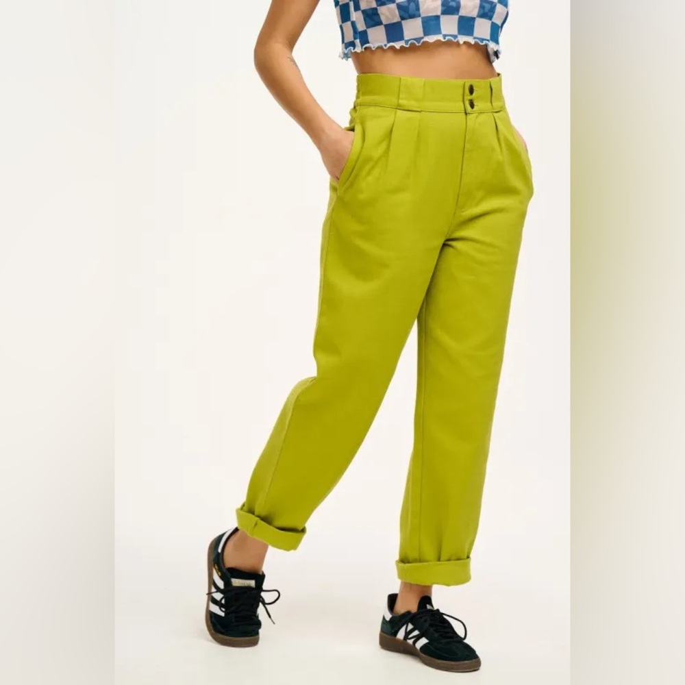 Lucy & Yak Addison Tapered Jeans in Chartreuse